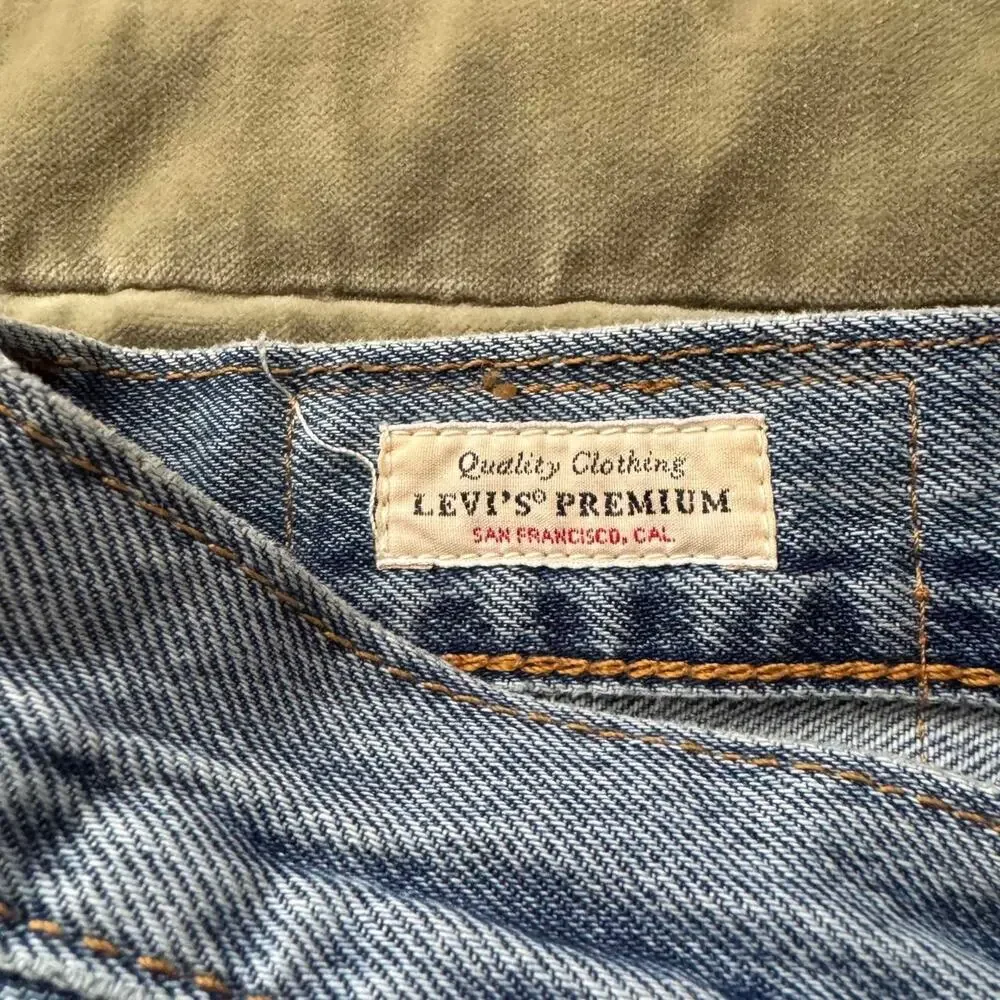 Levi's Premium Lot 478 Stay Loose Baggy Denim Jorts Raw Hem W34